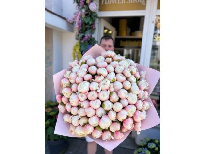 Luxury Bouquet peonies Pink Cloud