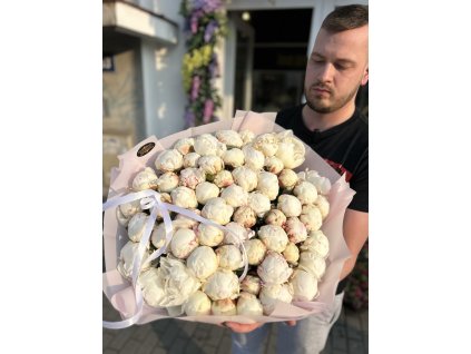 Pugét bílých francouzských pivoněk – 51 nebo 101 květů