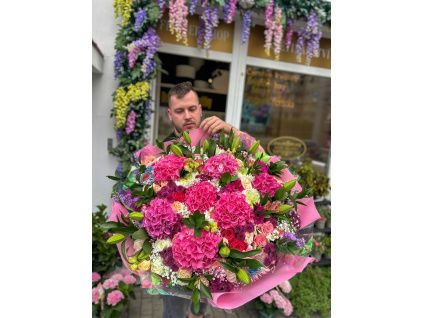 Romantic Symphony – Luxury Mixed Bouquet with Hydrangeas