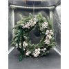 Vánoční věnec White Winter Elegance v bílo-stříbrném stylu