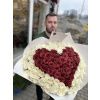 Серце кохання – букет блискучих червоних троянд