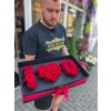 Květinový box I ❤️ U z 30 růží Red Naomi