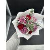 Crimson Harmony – Red Roses and Delicate Santini