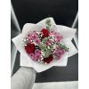 Crimson Harmony – Red Roses and Delicate Santini