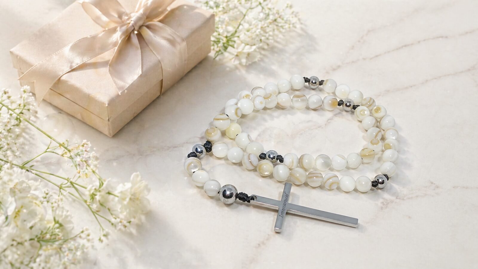 Pečlivě vybraný osobní dárek ke Dni matek