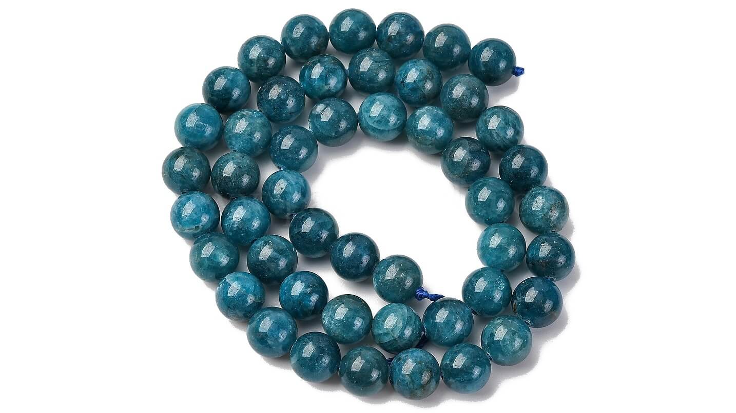 Korálky z apatitu – detail modrozeleného odstínu