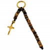Přívěsek na klíče s křížem z chirurgické oceli a tygřího oka