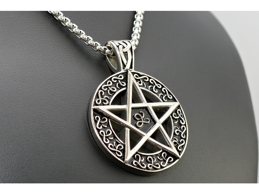 3722 s1570 privesek pentagram z chirurgicke oceli
