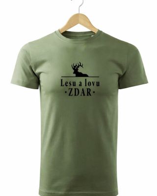 🌲 Lesu a lovu zdar! 🦌 Tričko pro ty, kteří mají les v srdci a lov v krvi. ✔️ Pohodlný střih ✔️ Kvalitní potisk, co něco...