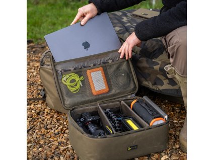 avid carp pouzdro na elektroniku rvs tech pack xl (9)