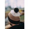 Zimní pánská čepice tříbarevná s bambulkou 2