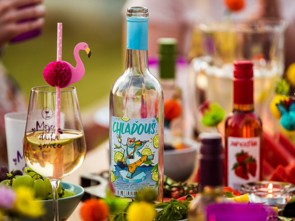 Jak dlouho vydrží otevřené víno? Tipy pro prodloužení čerstvosti