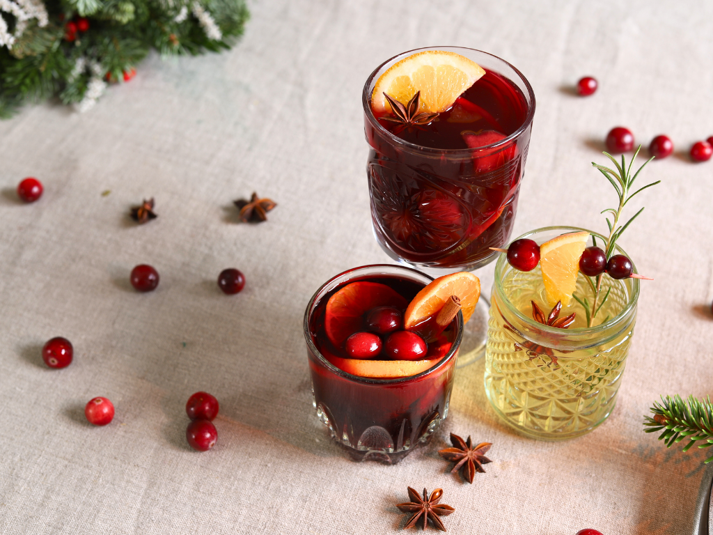 7 originálních receptů na svařák nejen z ovocného vína