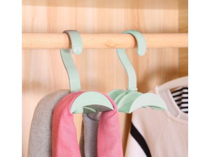 18926 1 prakticky vesak do skrine zeleny