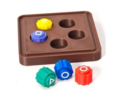 korejska-hra-kostky-gonggi-squid-game--podlozka