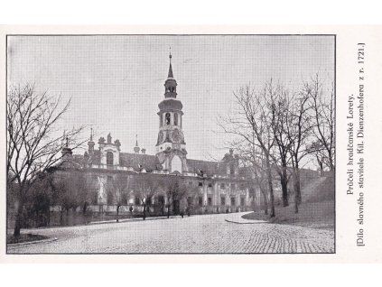 Průčelí hradčanské Lorety