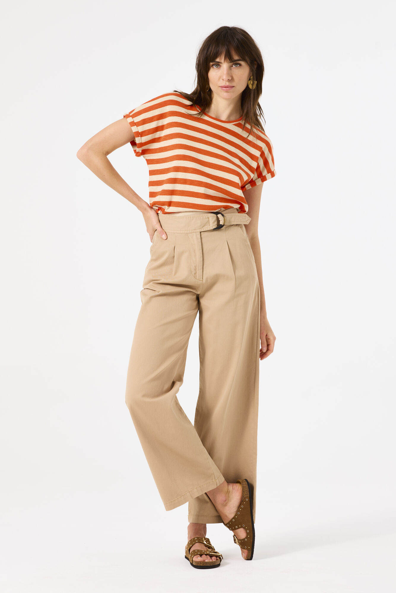 c50210-1345-onmodel-total-2000-79f6093b