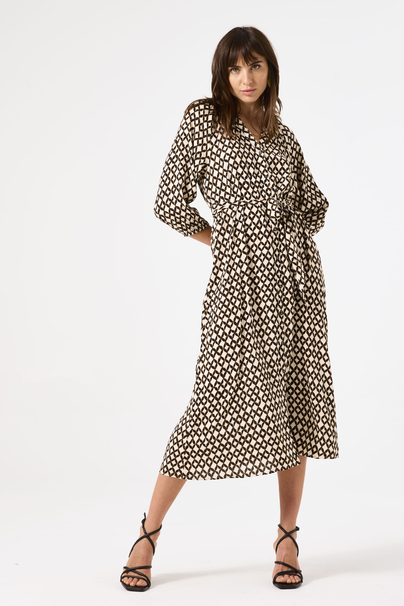 c50286-2389-onmodel-total-2000-26f8fdaa