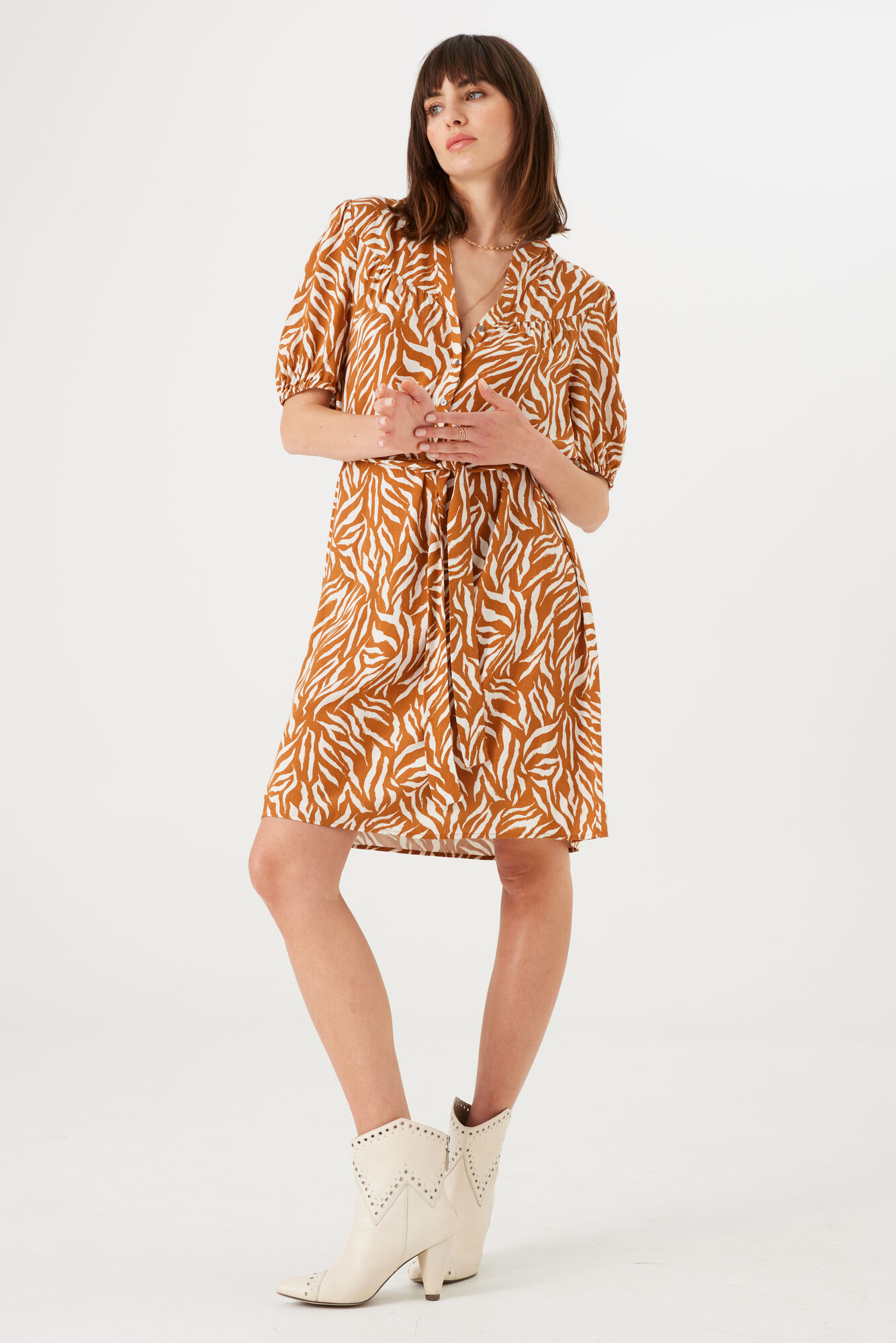 p40280-2537-onmodel-total-2000-45b3945b