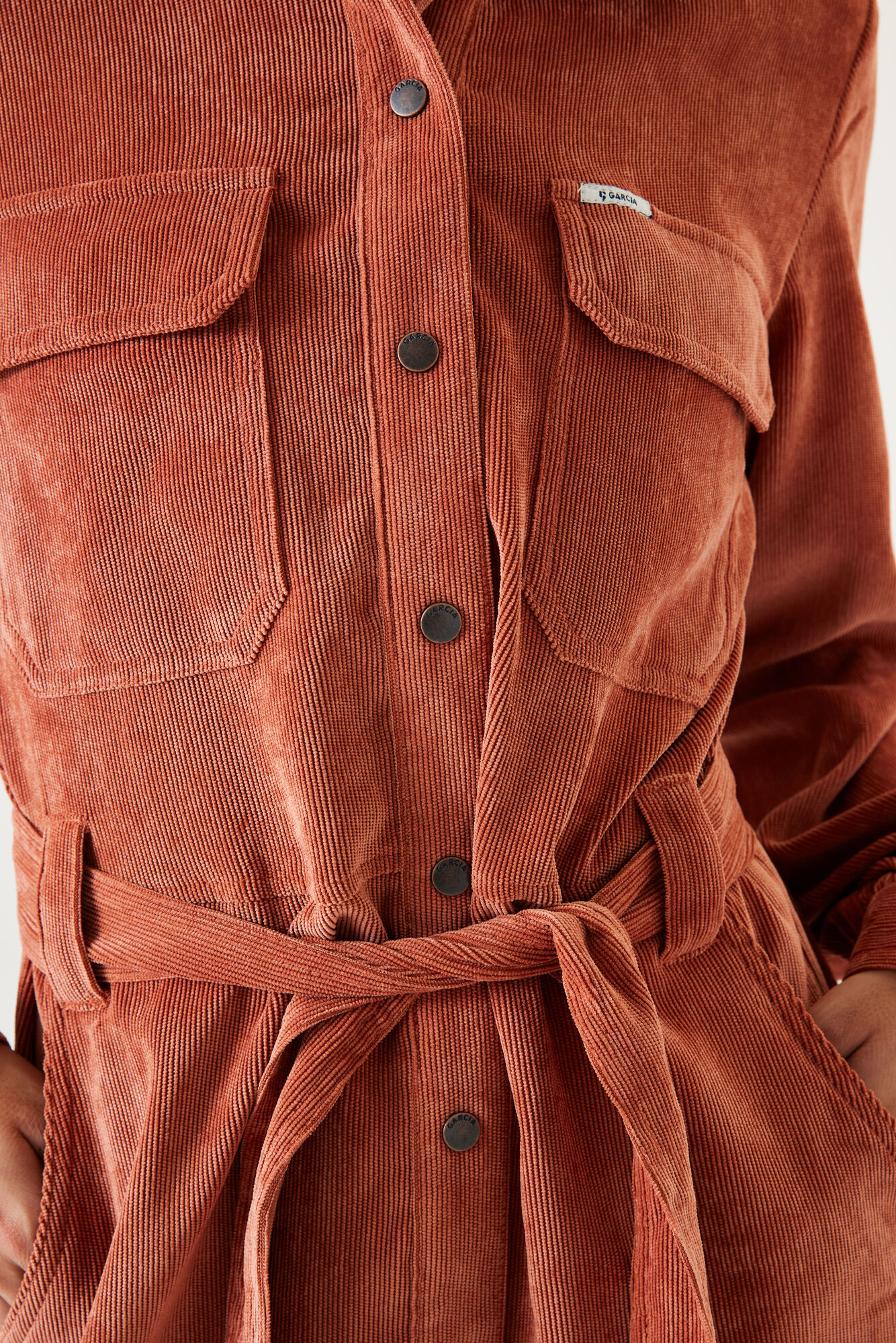 t40284-5326-flatshots-detail-2000-3681b0be