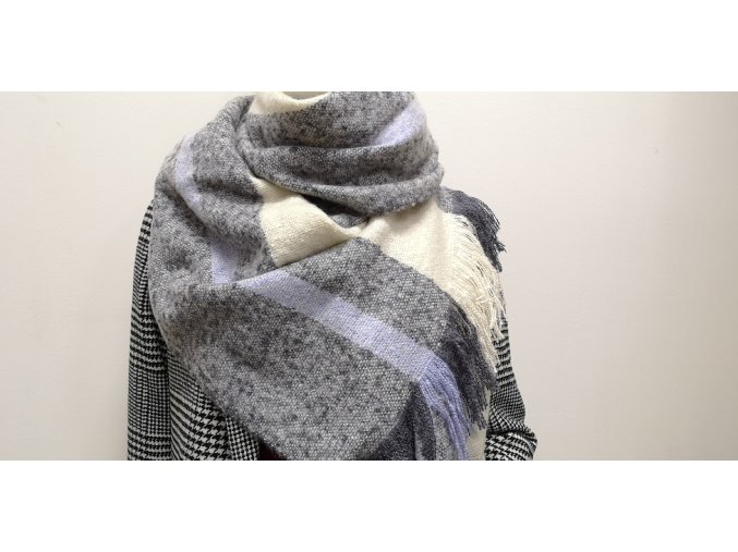 Vlnený sivomodrý šál Broadway