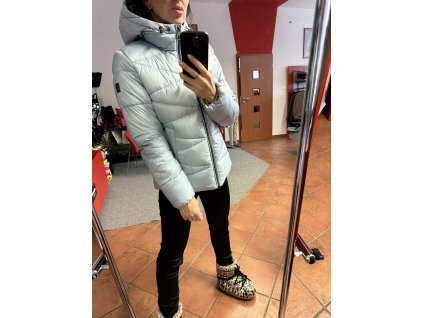 Bunda 087 - bledě modrá