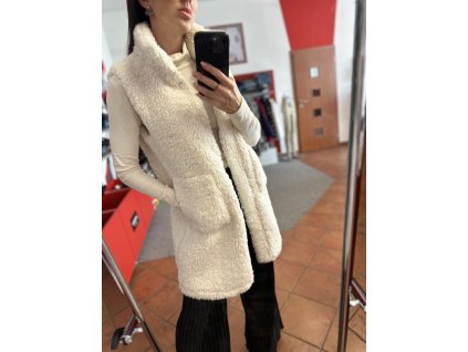 Vesta 026 - krémová