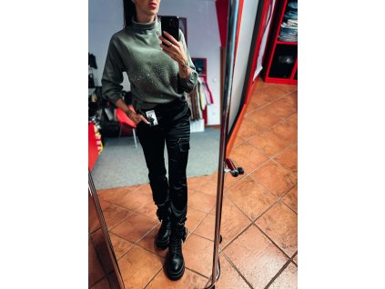 219F153F 7C31 4F40 B336 8BE61F4FFABC