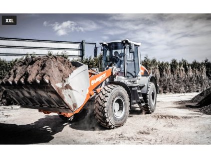 Kolový nakladač WEYCOR AR 680 2