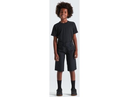 64221 650 APP TRAIL SHORT YTH BLK M HERO