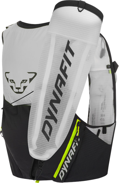 Běžecká vesta Dynafit DNA 8 nimbus black out 2026 Barva: bílá / černá, Velikost: M / L