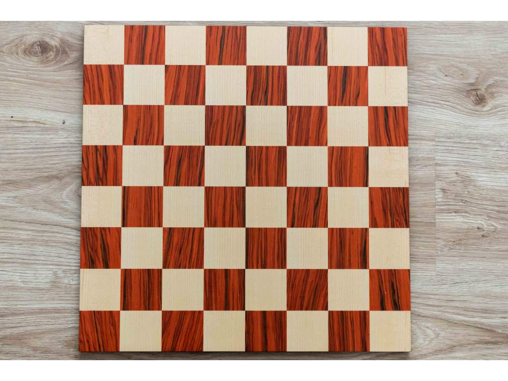 Dřevěná šachovnice Athena