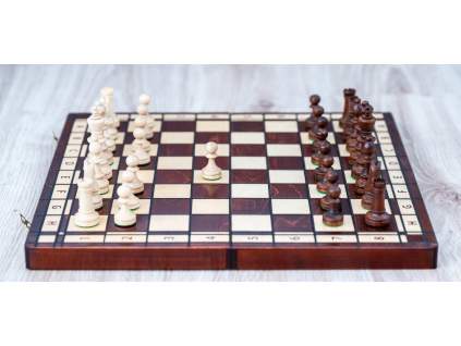 9515 1 drevene sachy royal klasik v