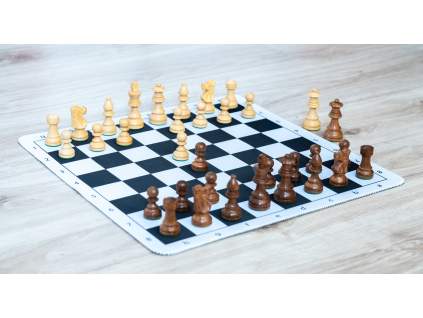 9557 3 drevene sachy francuzsky agat klasik