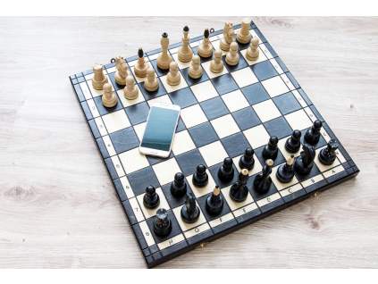 Dřevěné soutěžní šachy  + doprava zdarma