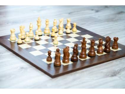 Šachová souprava ořech PROFESIONÁL