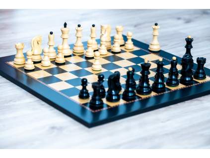 Dřevěná šachová souprava Peter Veliký  + doprava zdarma