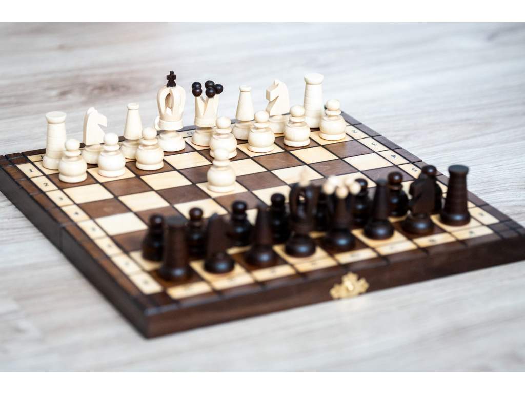Drevené šachy Royal Mini  + doprava zdarma