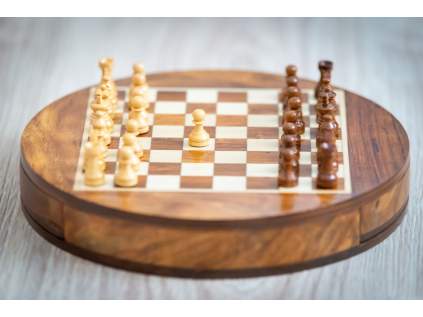 Magnetické drevené šachy okrúhle LUX zásuvné + doprava zdarma + darček