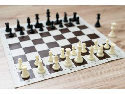 Šachové figúrky plastové Staunton 6