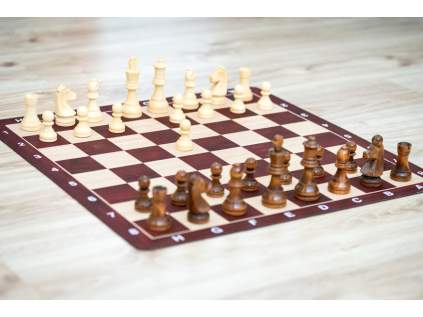 Drevená šachová súprava Mouse Pad Staunton basic + doprava zdarma