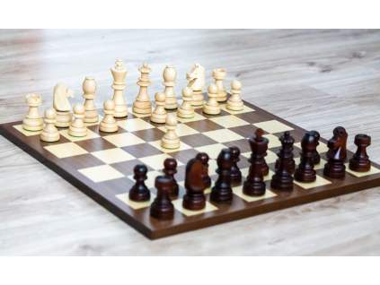 Drevené šachy kráľovský Staunton  + doprava zdarma