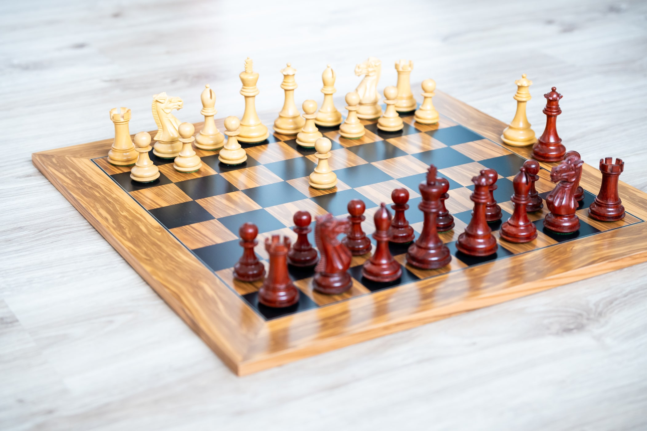 Urban Elite Chess Collection