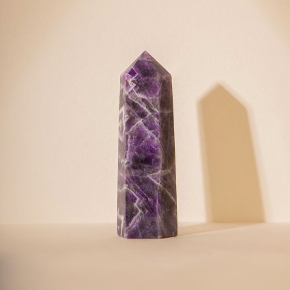 Ametyst S  malý obelisk
