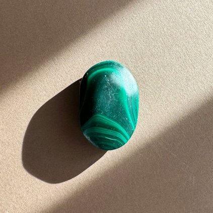 Oválek Malachit  leštěný minerál