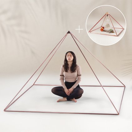 pyramida velka plus mala2