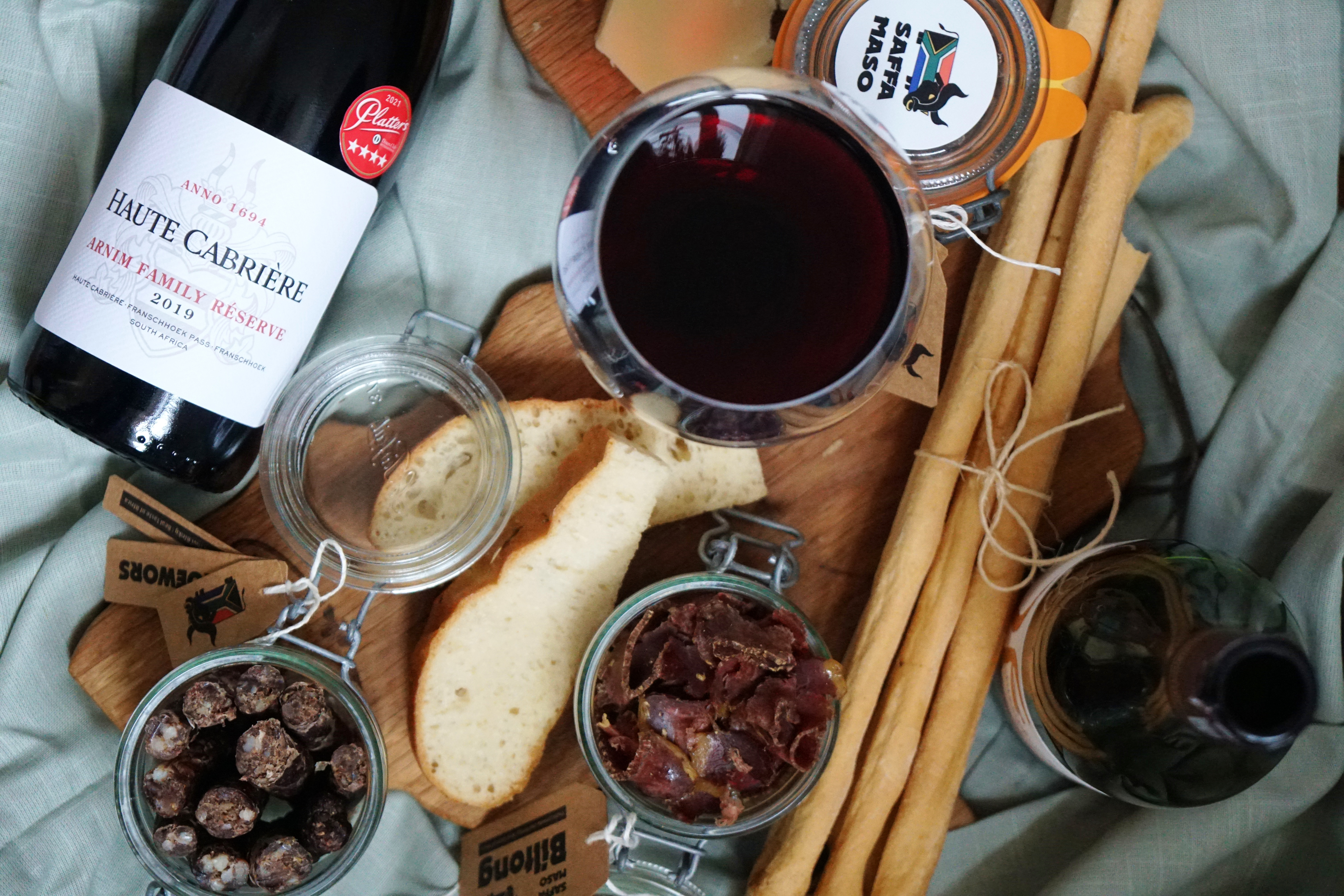 Biltong, víno z JAR a sušené maso