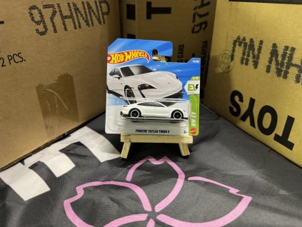 Porsche Taycan Turbo S