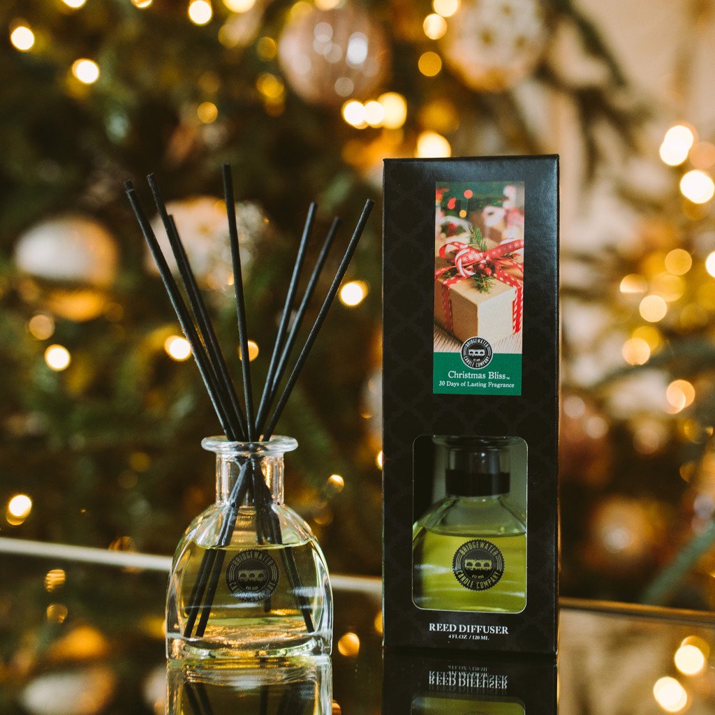 bw127174_reeddiffuser_ls2_christmasbliss_1600x