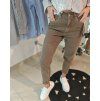 Hnědé džíny střihu MOM FIT
